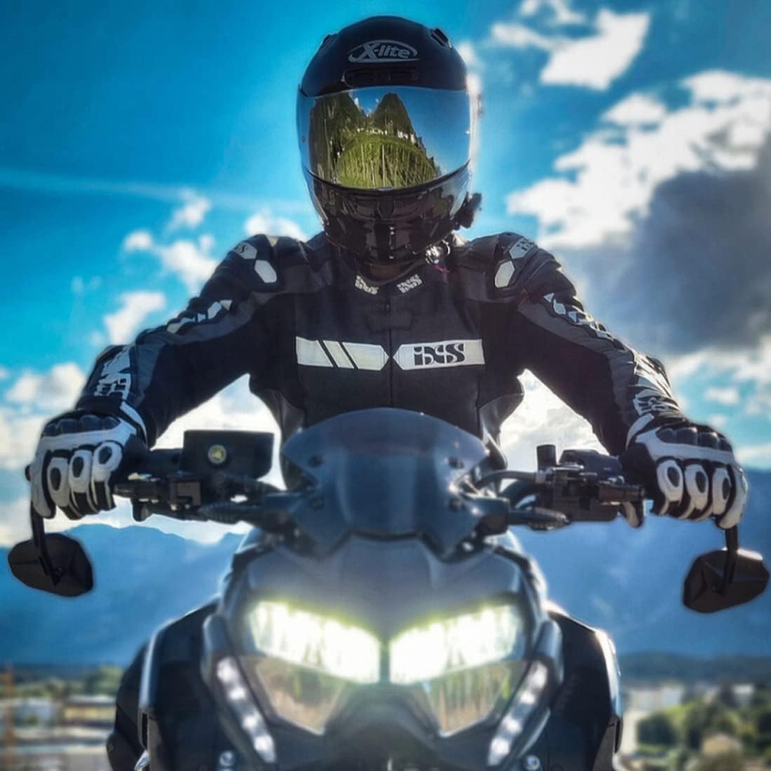 Harssidanzar Breathable Leather Motorcycle Gloves Touchscreen for Men Women KM046