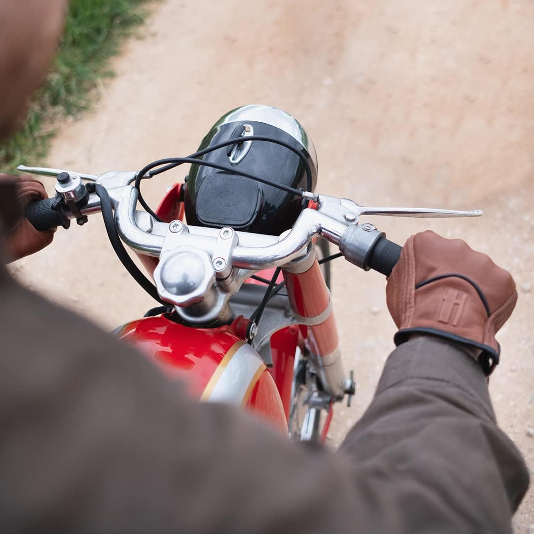 Harssidanzar Leather Motorcycle Gloves for Men Touchscreen GM028