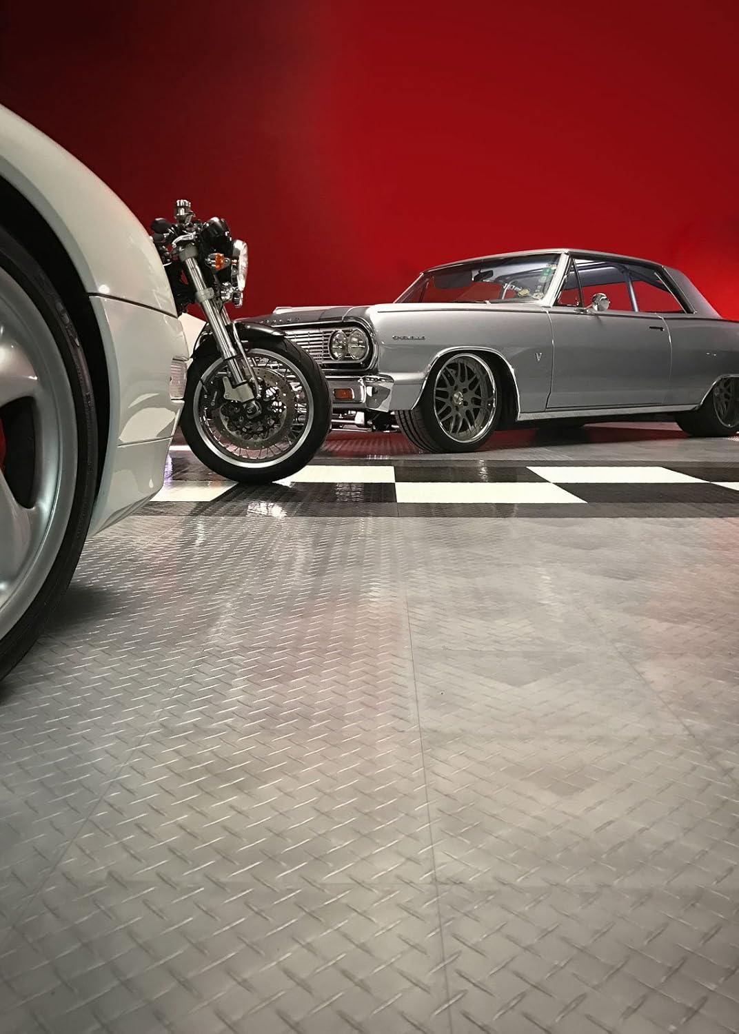 RaceDeck Diamond Plate Design, Durable Interlocking Modular Garage Flooring Tile (Single Tile), Beige