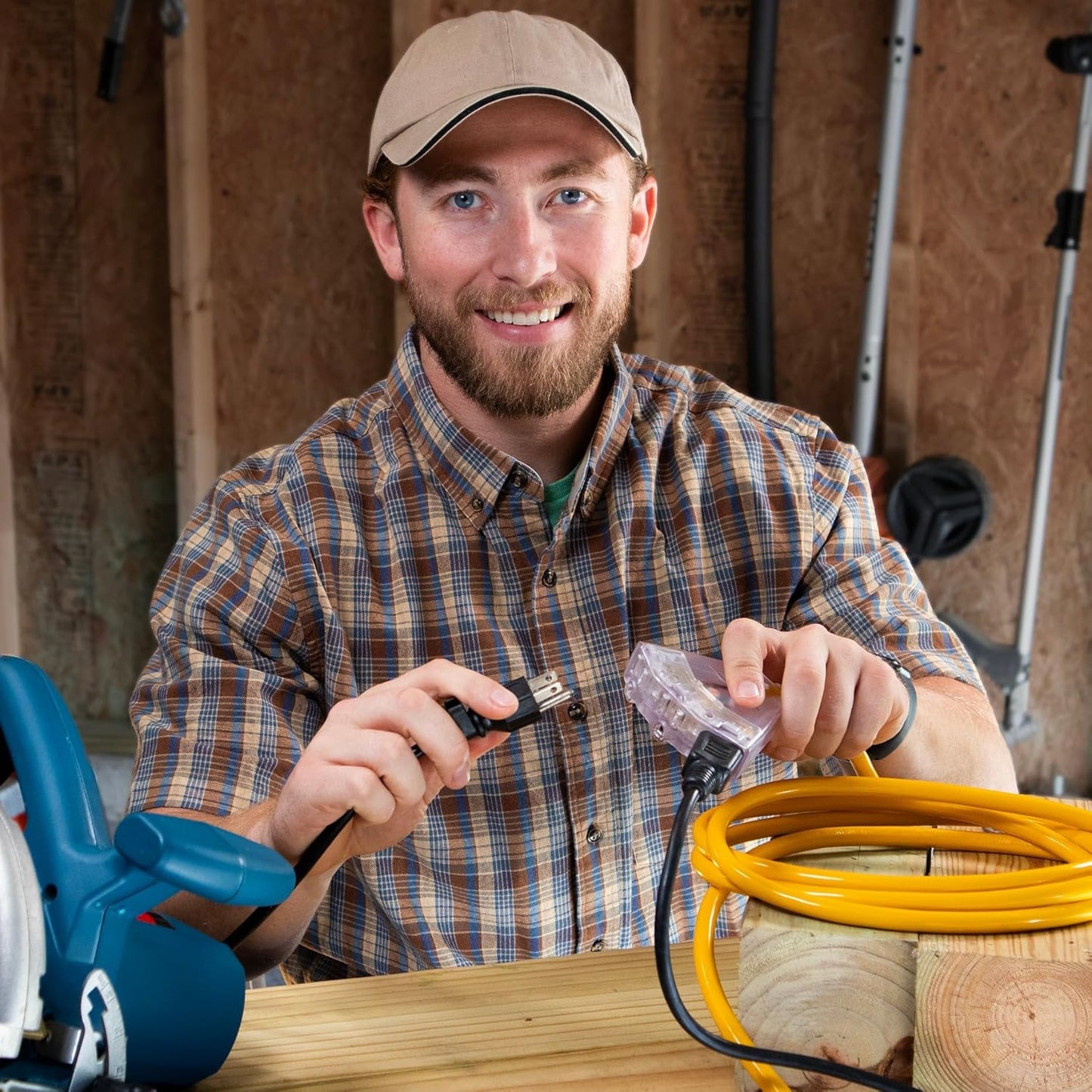 15 ft - 12 Gauge Heavy Duty Extension Cord - 3 Outlet Lighted SJTW - Indoor/Outdoor Extension_Cord by Watt's Wire - 15' 12-Gauge Grounded 15 Amp ExtensionCord