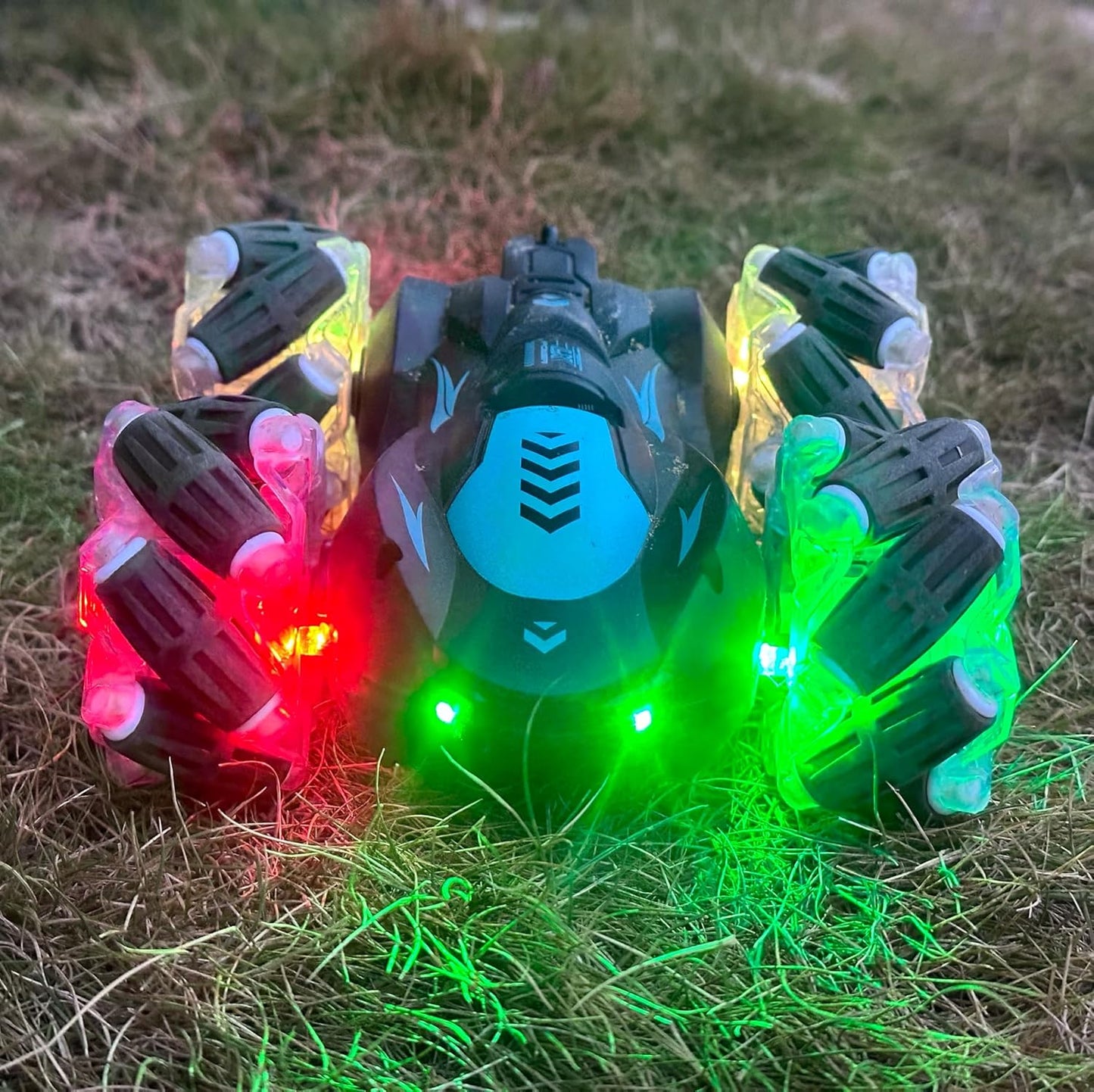 Gesture Sensing RC Stunt Car with Light, 2.4G 4WD Hand Controlled Gravity Remote Control Car Toy with 360° Flips Car for Boys Age 6 and Up Blue